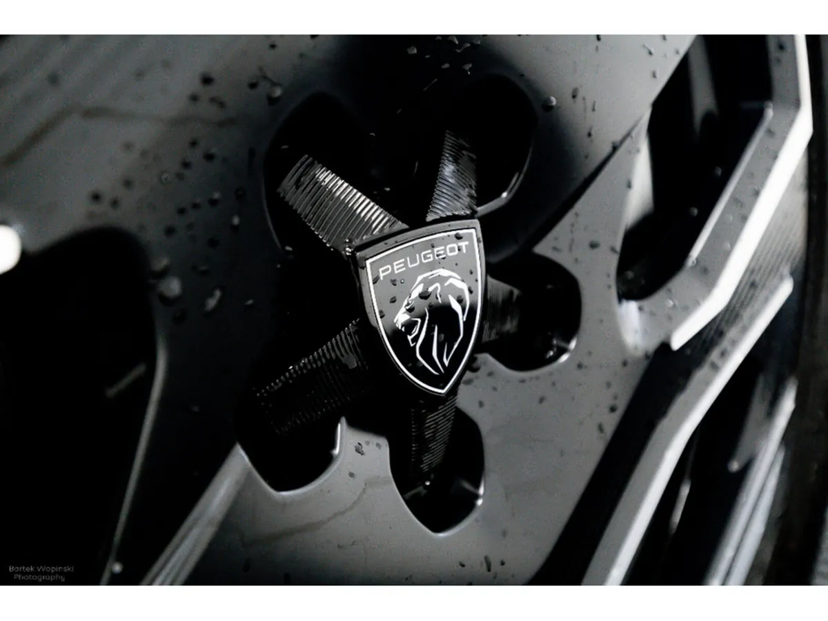 Peugeot 3008 SUV, Electric, 2026, Black
