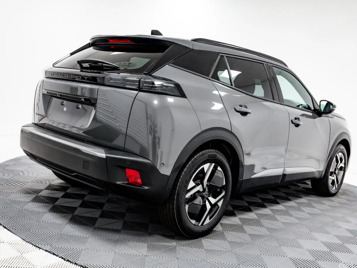 Peugeot 2008 SUV, Electric, 2026, Grey
