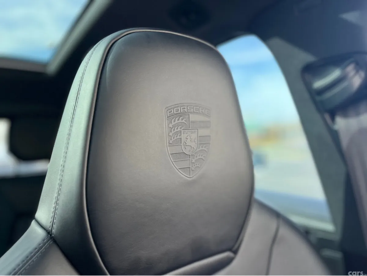 Porsche Cayenne Estate, Petrol Plug-in Hybrid, 2022, Black