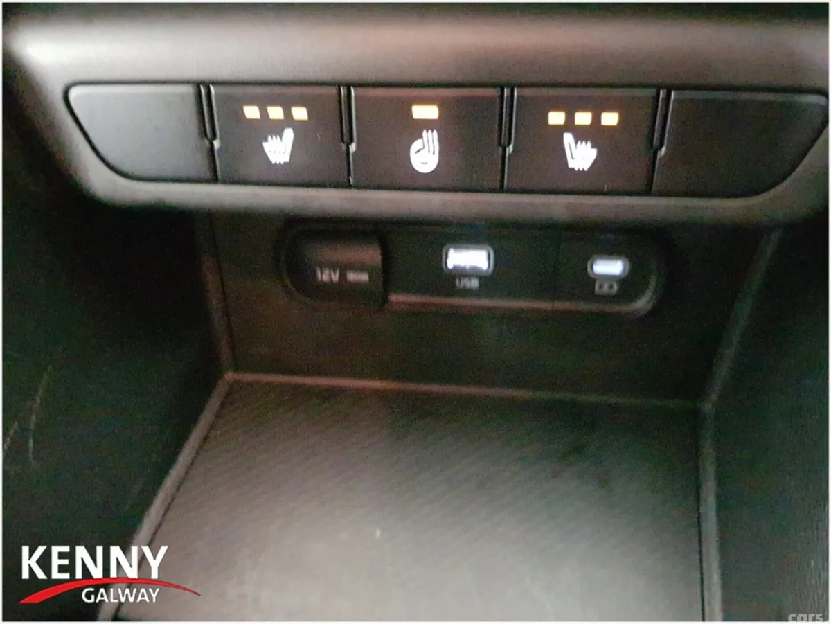 Kia Sportage MPV, Diesel, 2022, Grey