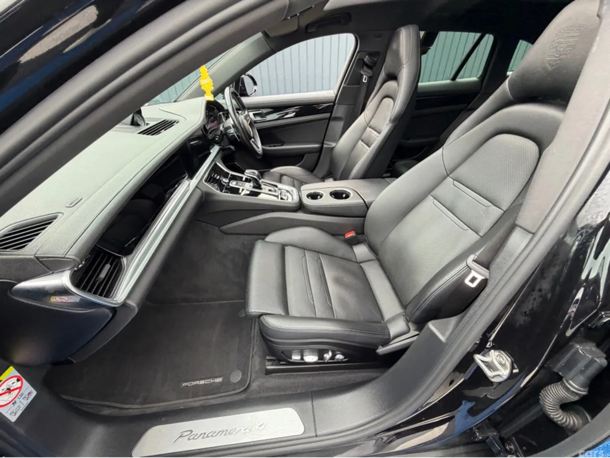 Porsche Panamera Estate, Petrol, 2020, Black