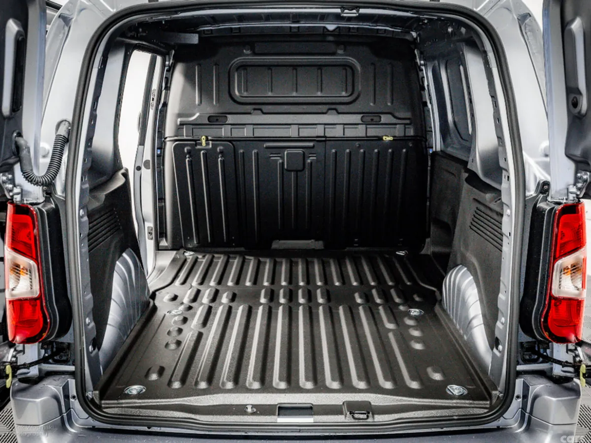 Peugeot Partner Van, Diesel, 2026, Grey