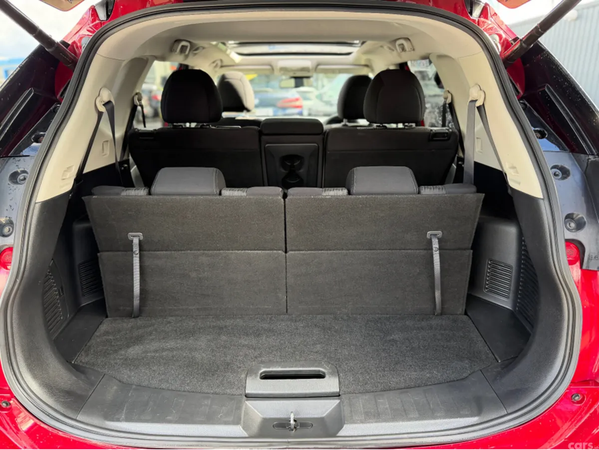 Nissan X-Trail SUV, Diesel, 2020, Red