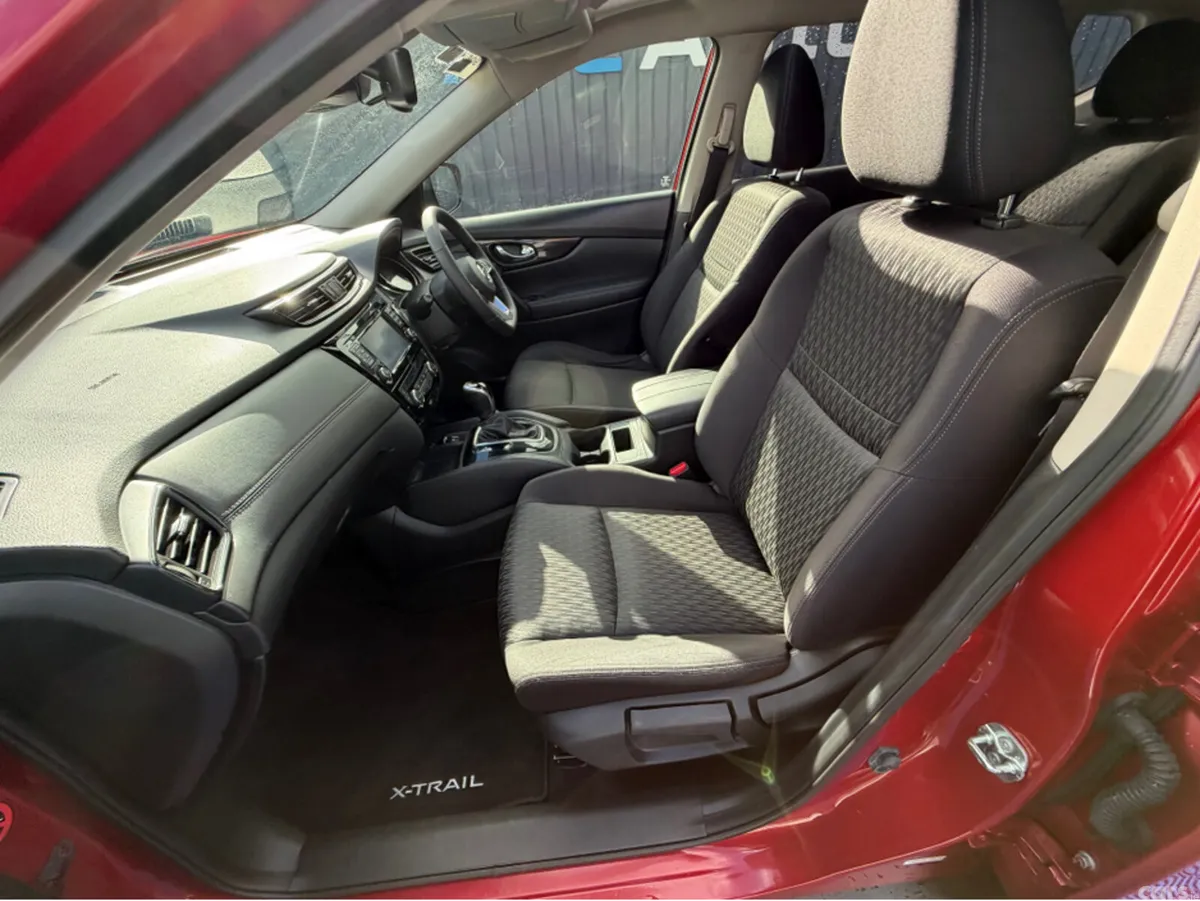 Nissan X-Trail SUV, Diesel, 2020, Red