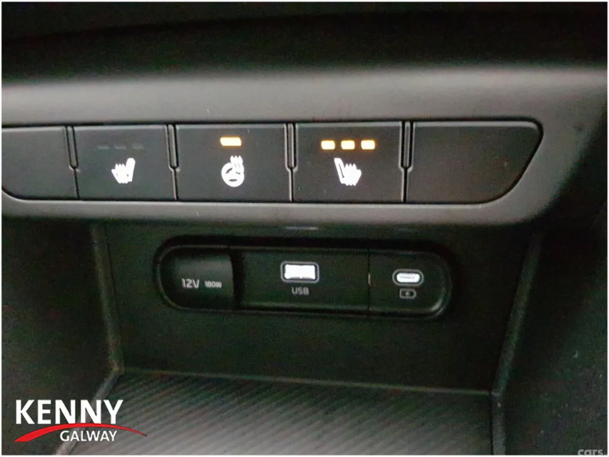 Kia Sportage MPV, Diesel, 2023, Grey