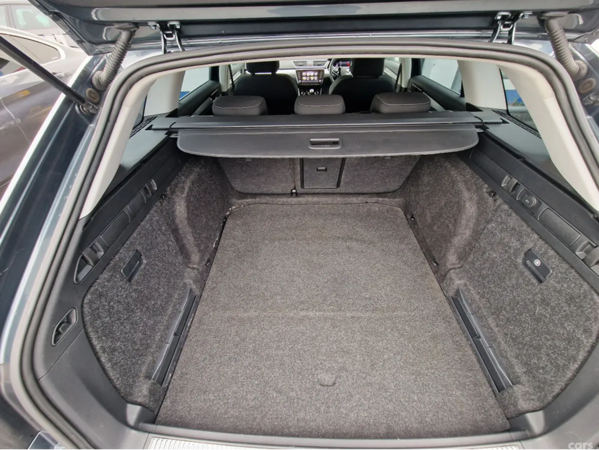 Skoda Superb Estate, Diesel, 2022, Grey