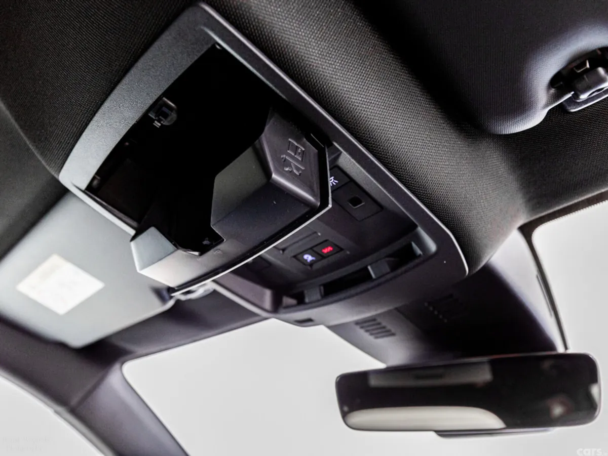 Peugeot 5008 SUV, Electric, 2026, Grey