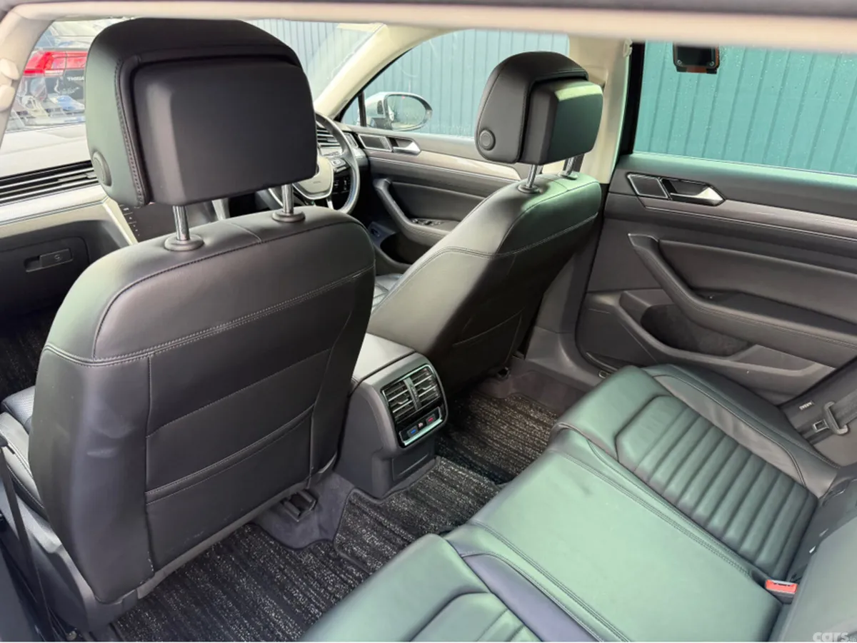 Volkswagen Passat Estate, Diesel, 2019, Black