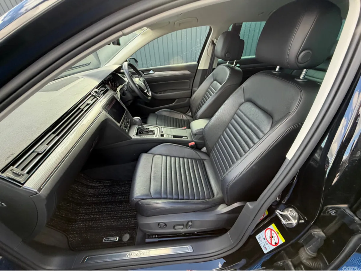 Volkswagen Passat Estate, Diesel, 2019, Black