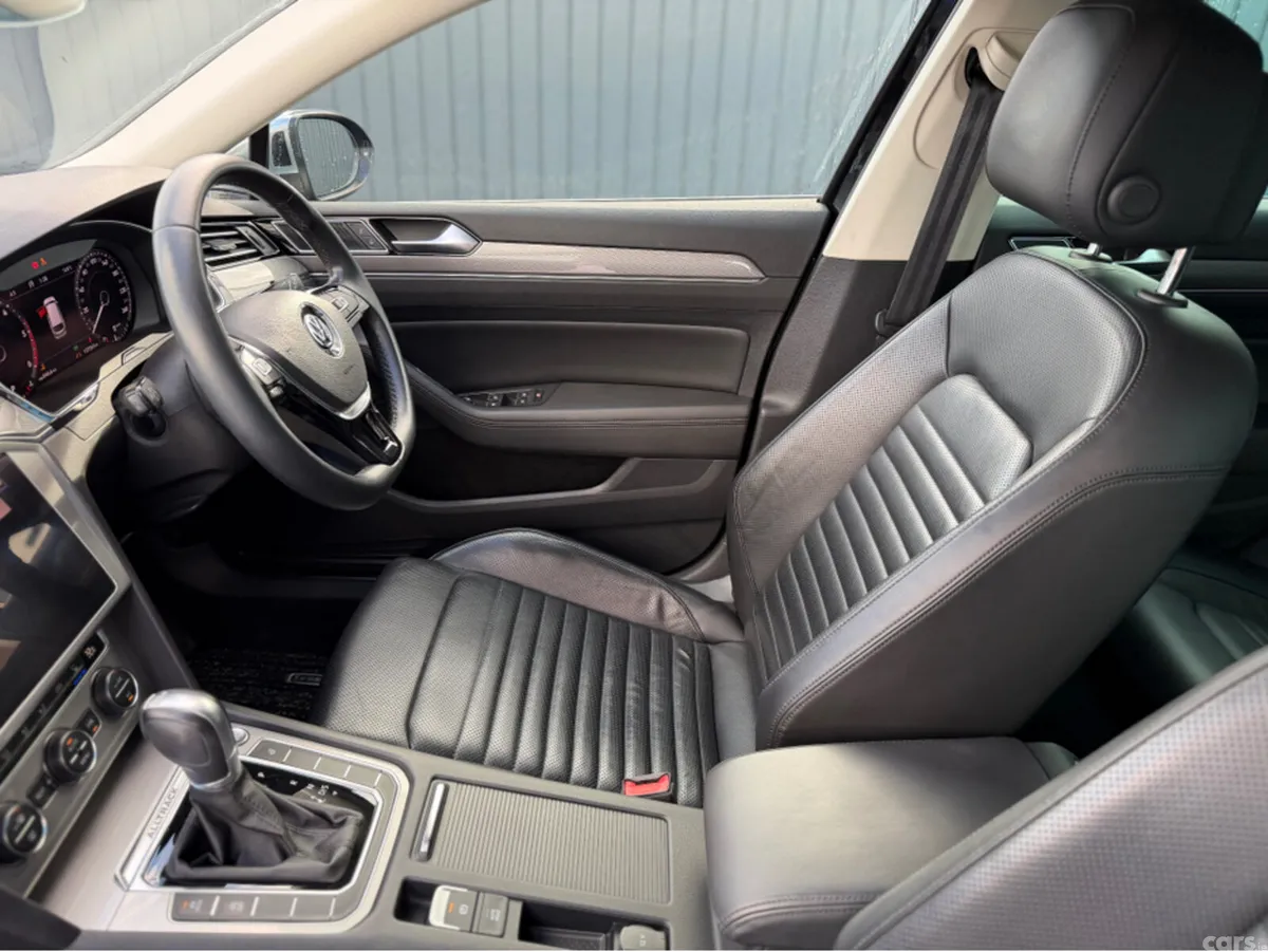 Volkswagen Passat Estate, Diesel, 2019, Black