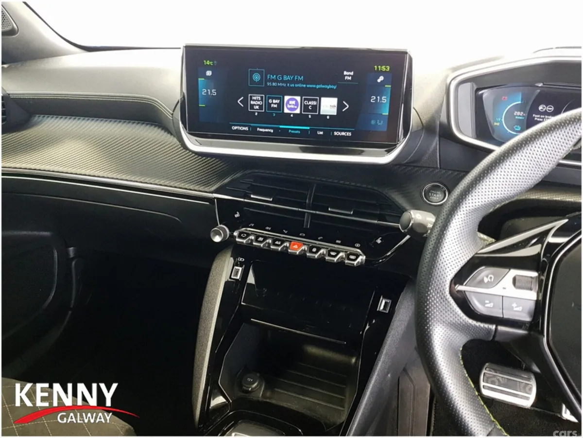 Peugeot 2008 Hatchback, Electric, 2023, Blue