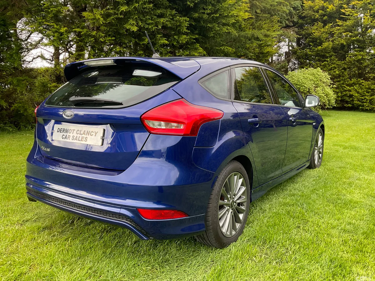 Ford Focus Hatchback, Diesel, 2017, Blue