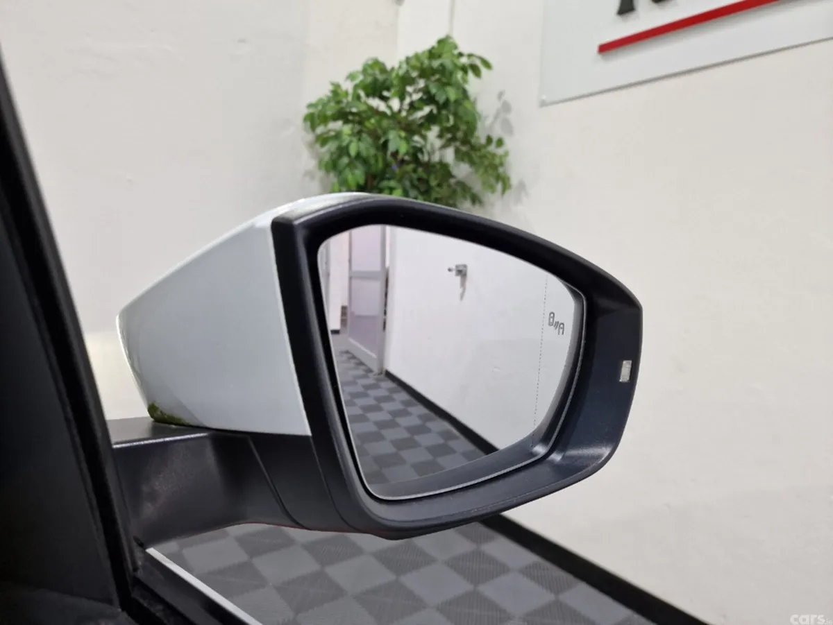 Volkswagen T-Cross SUV, Petrol, 2020, White