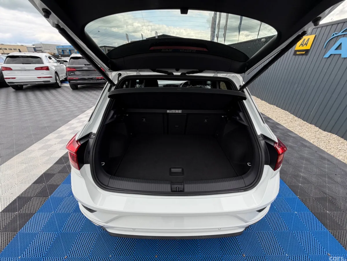 Volkswagen T-Roc SUV, Diesel, 2021, White