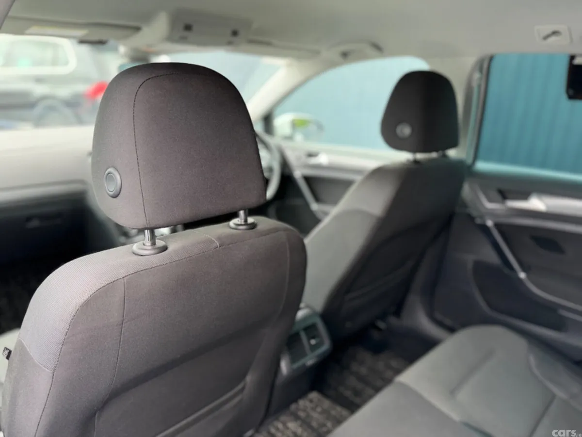 Volkswagen Golf Estate, Petrol, 2019, White