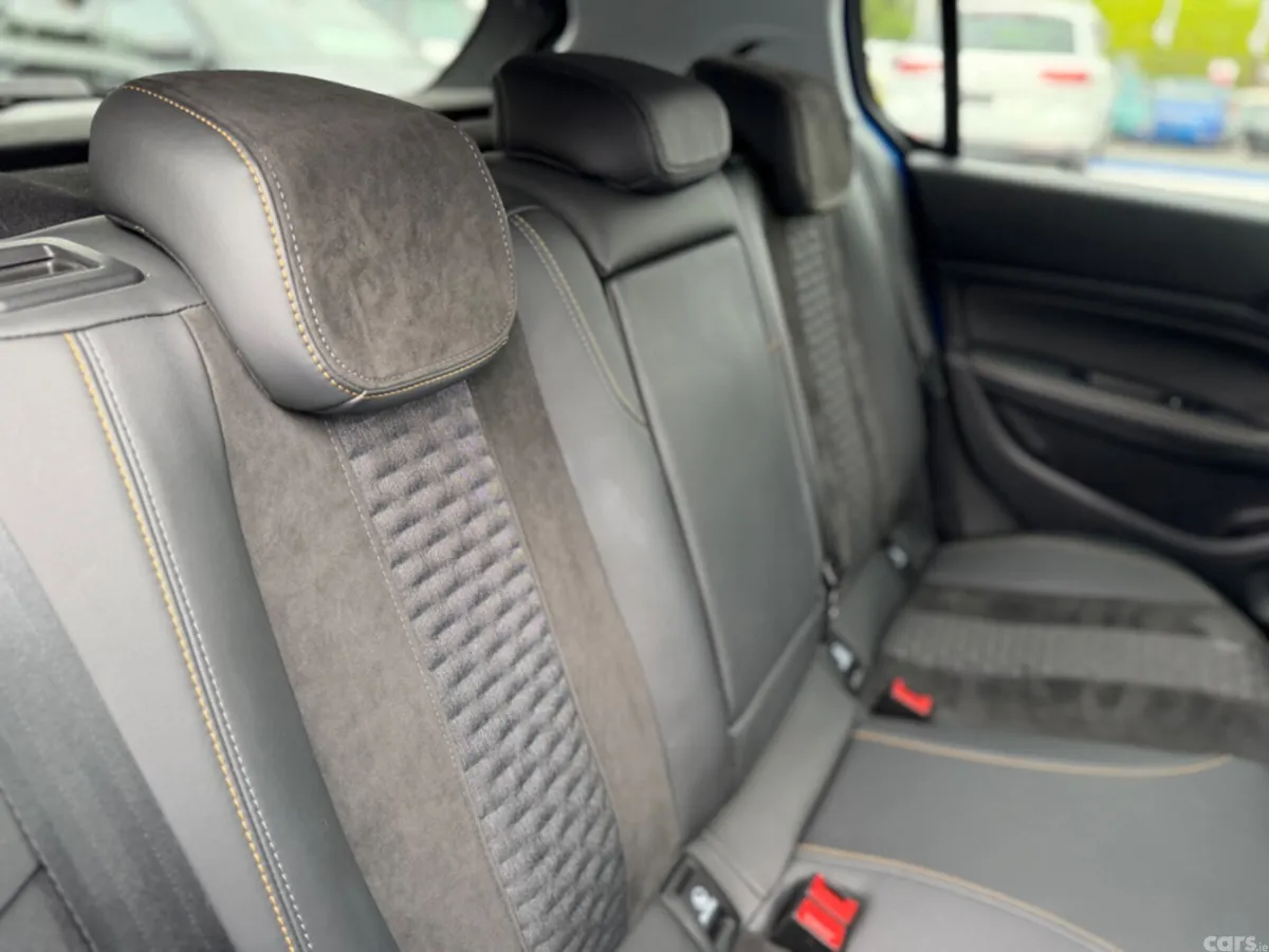 Peugeot 308 Hatchback, Diesel, 2021, Blue