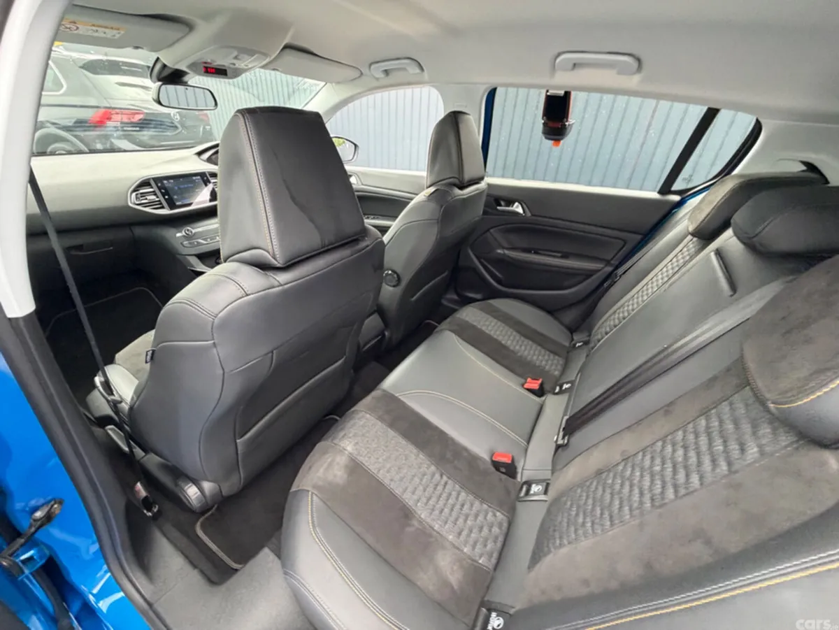 Peugeot 308 Hatchback, Diesel, 2021, Blue