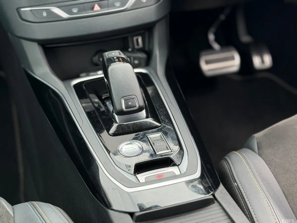 Peugeot 308 Hatchback, Diesel, 2021, Blue