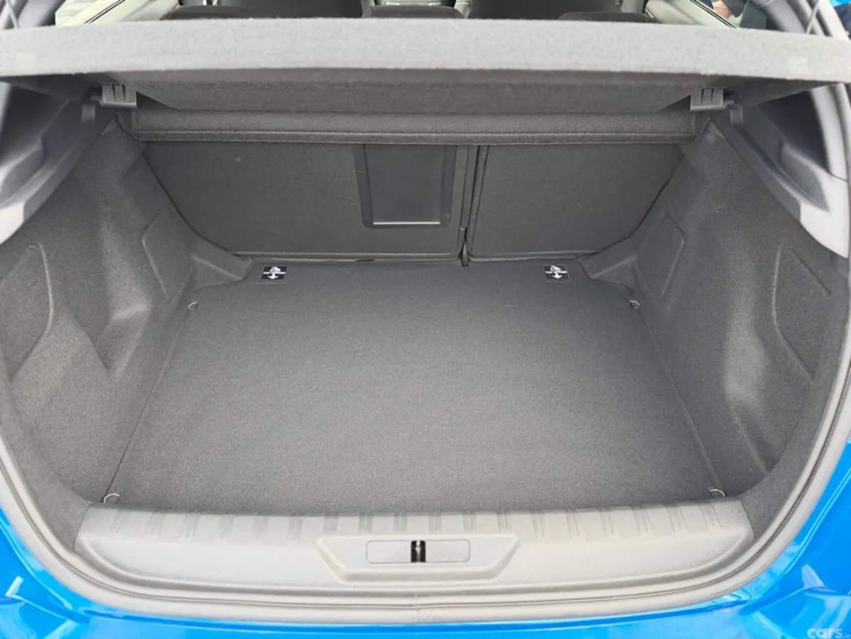 Peugeot 308 Hatchback, Diesel, 2021, Blue