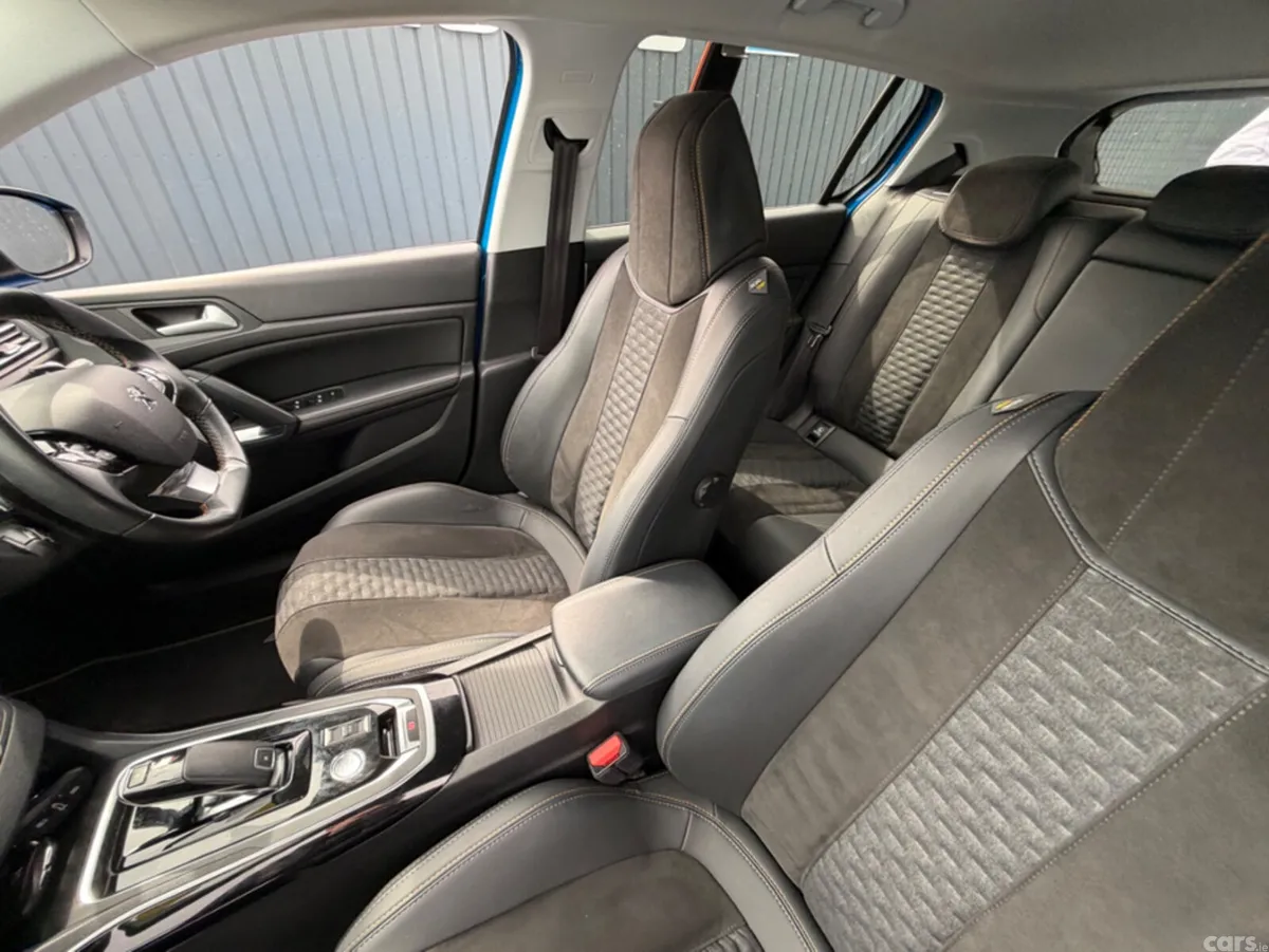 Peugeot 308 Hatchback, Diesel, 2021, Blue