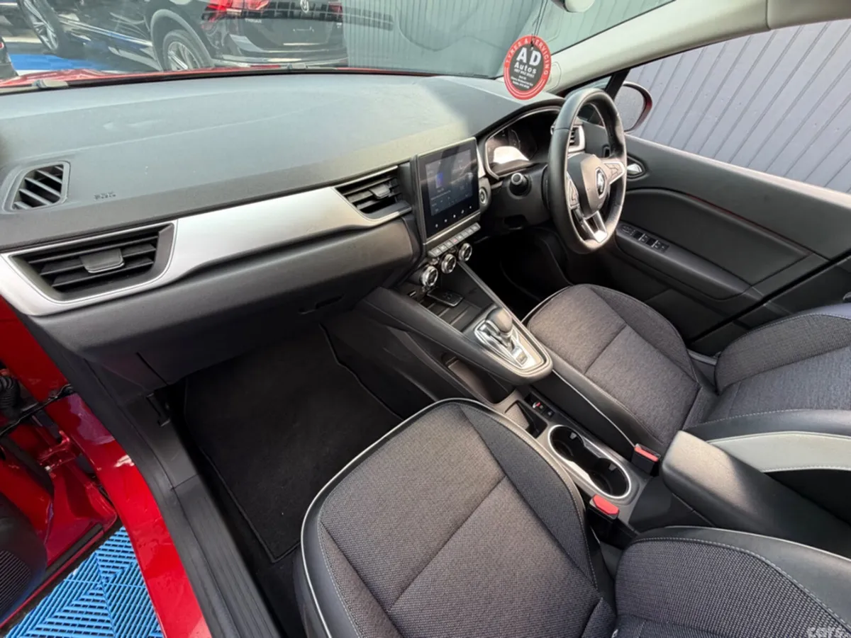 Renault Captur SUV, Petrol, 2021, Red