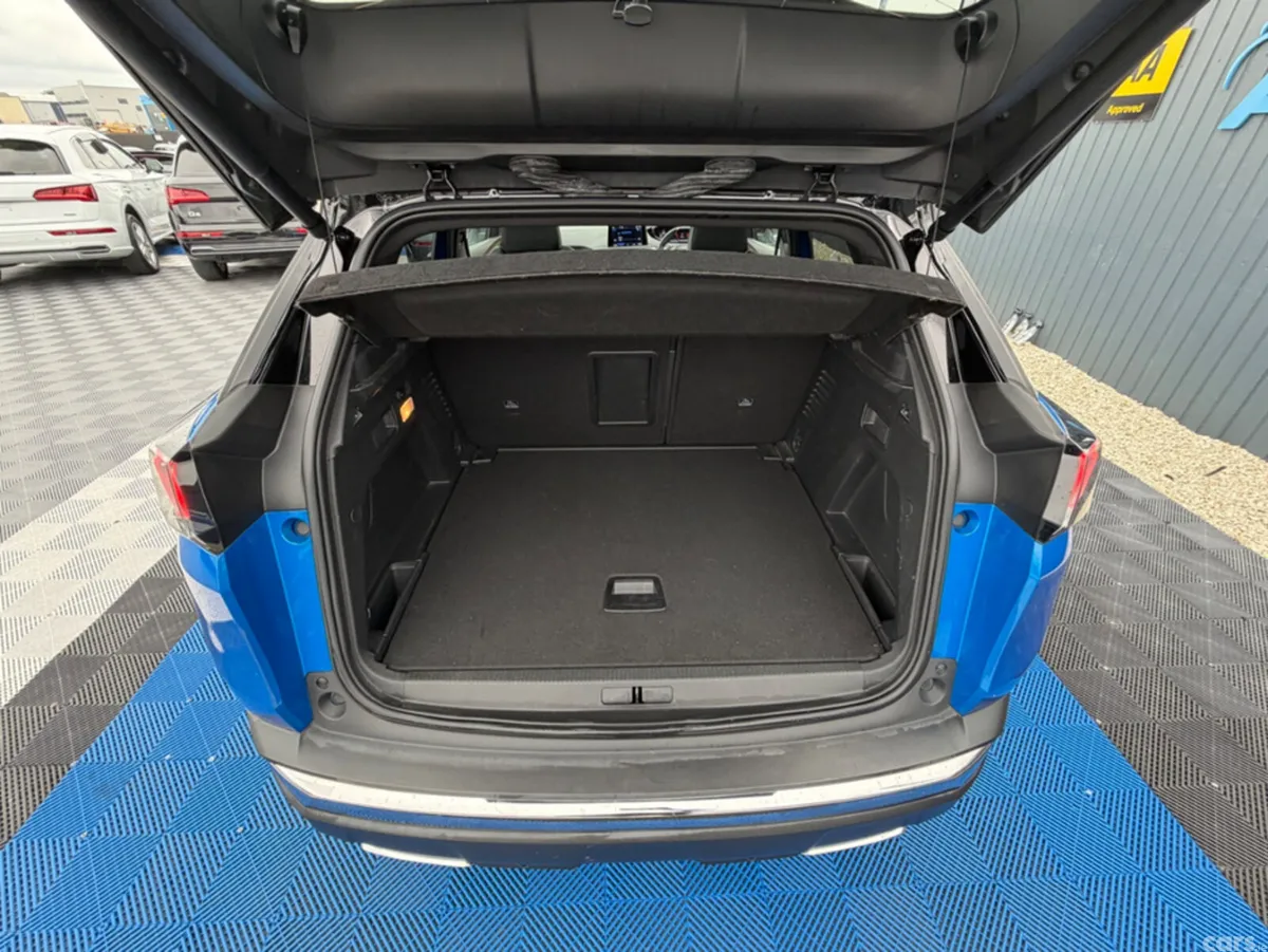 Peugeot 3008 SUV, Diesel, 2021, Blue