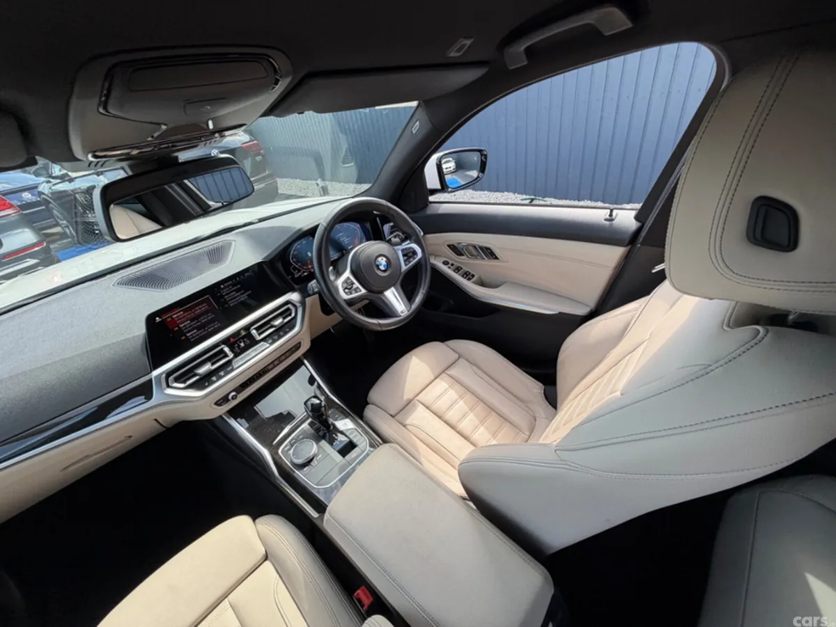 BMW 3-Series Estate, Diesel, 2022, White