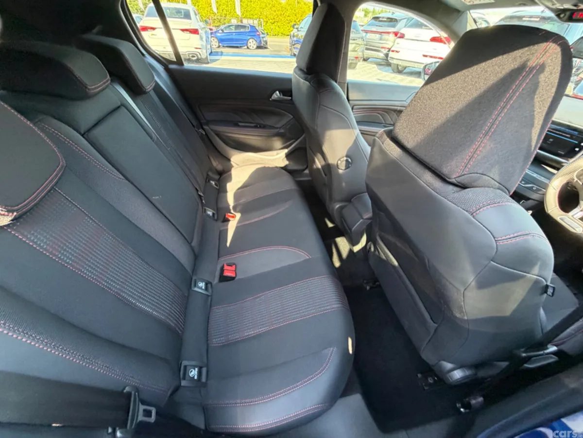 Peugeot 308 Hatchback, Diesel, 2020, Blue