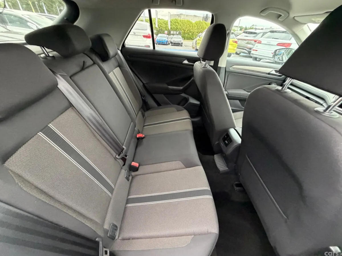 Volkswagen T-Roc SUV, Diesel, 2021, Black