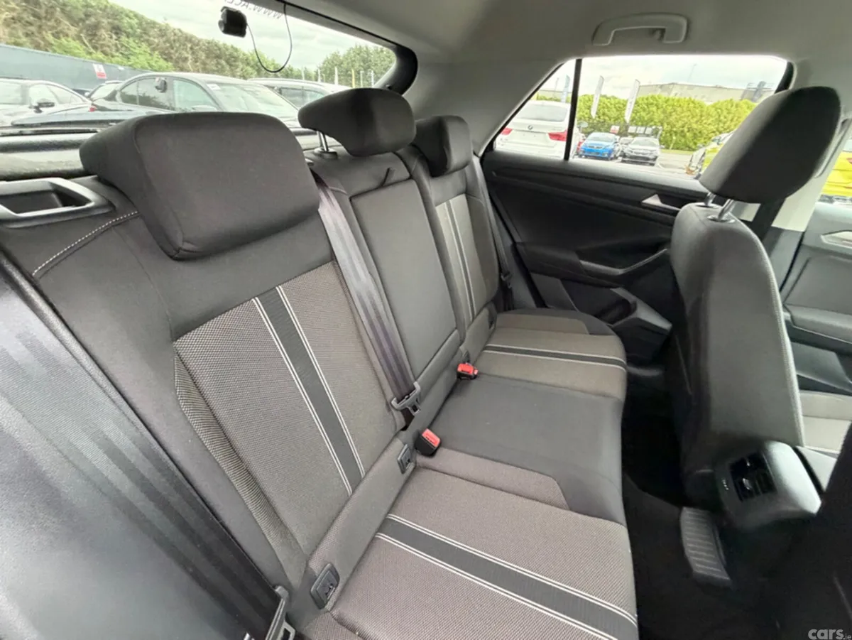 Volkswagen T-Roc SUV, Diesel, 2021, Black
