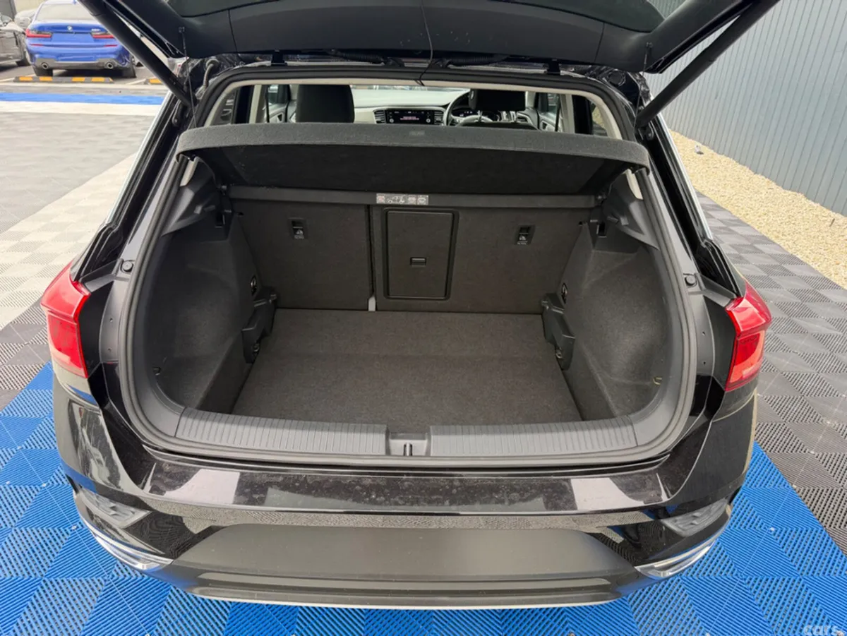 Volkswagen T-Roc SUV, Diesel, 2021, Black