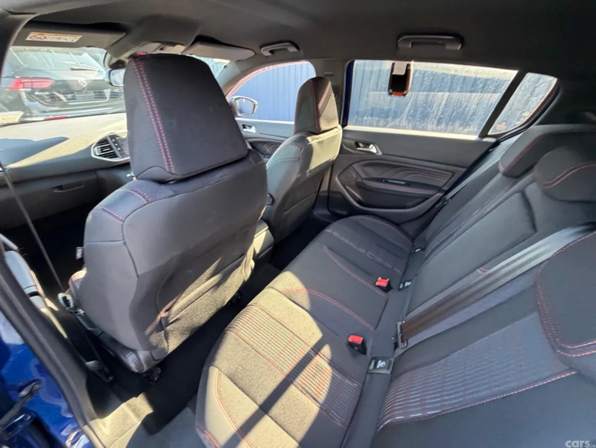 Peugeot 308 Hatchback, Diesel, 2020, Blue