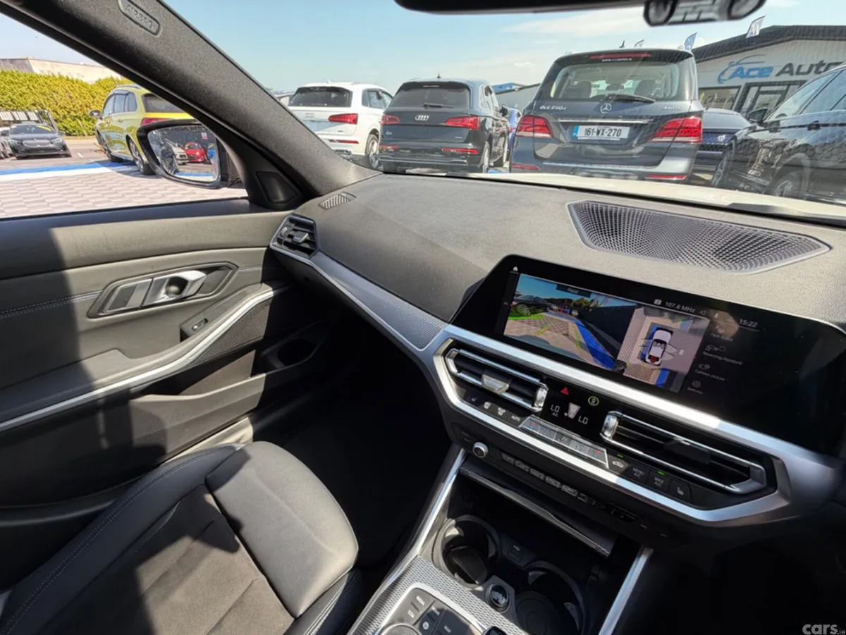 BMW 3-Series Saloon, Diesel, 2021, White