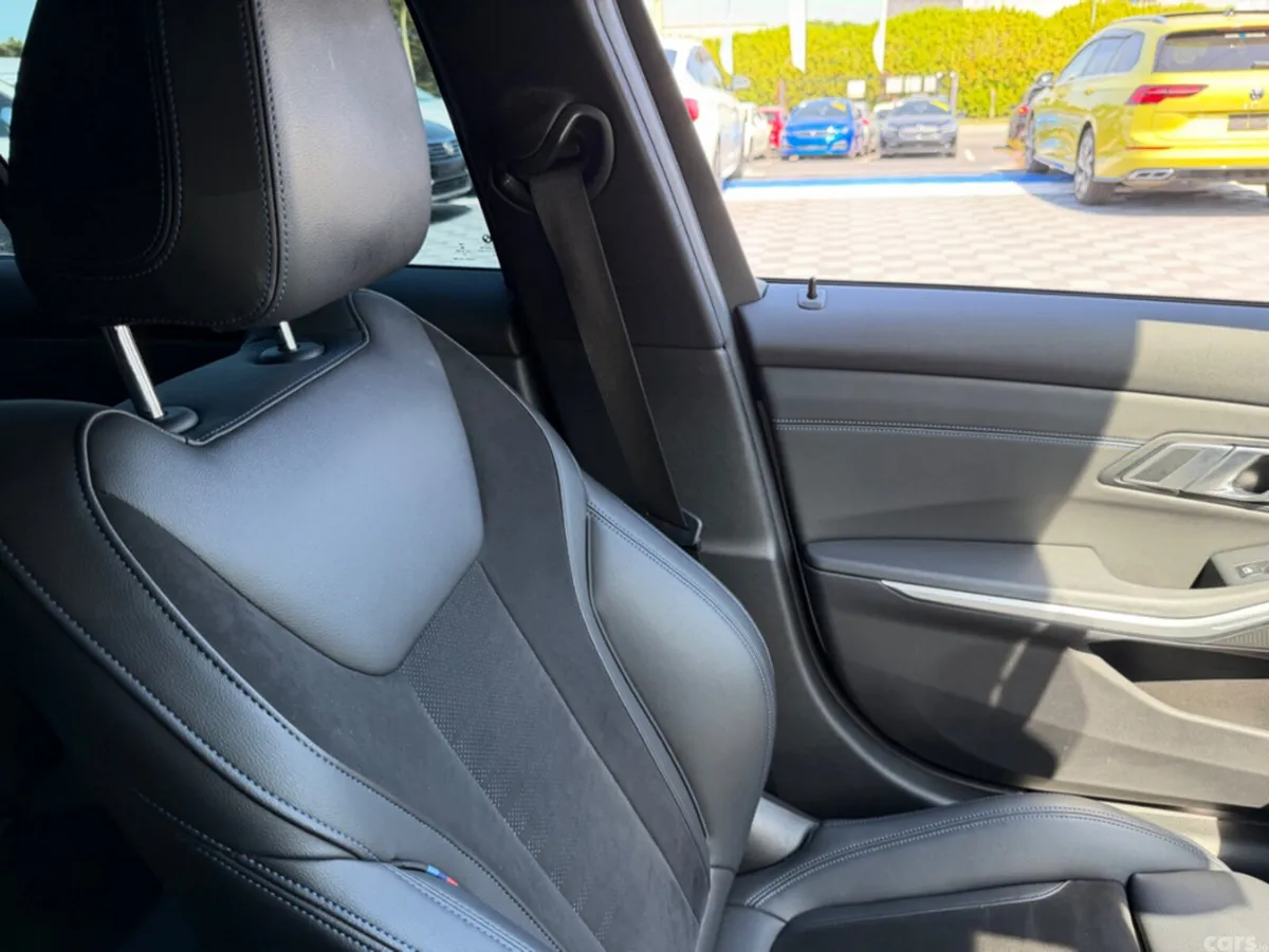 BMW 3-Series Saloon, Diesel, 2021, White