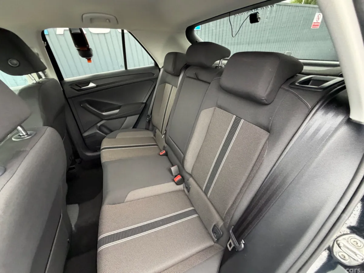 Volkswagen T-Roc SUV, Diesel, 2021, Black