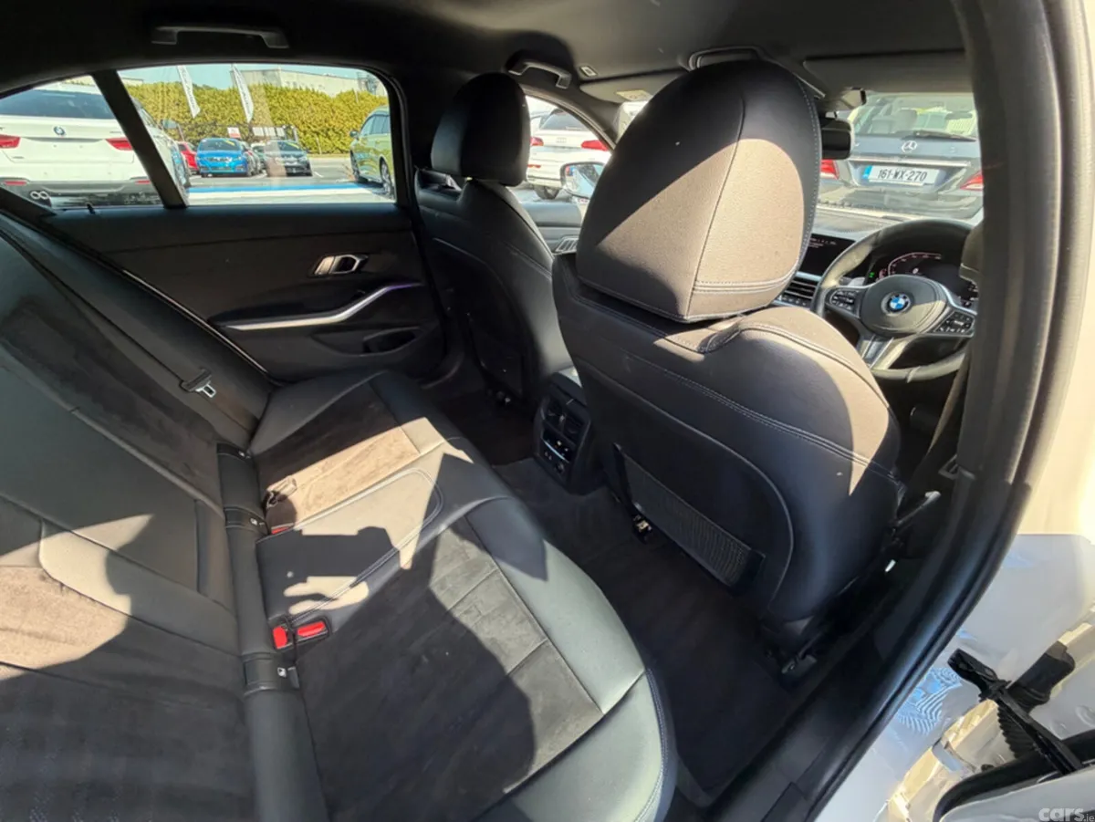 BMW 3-Series Saloon, Diesel, 2019, White
