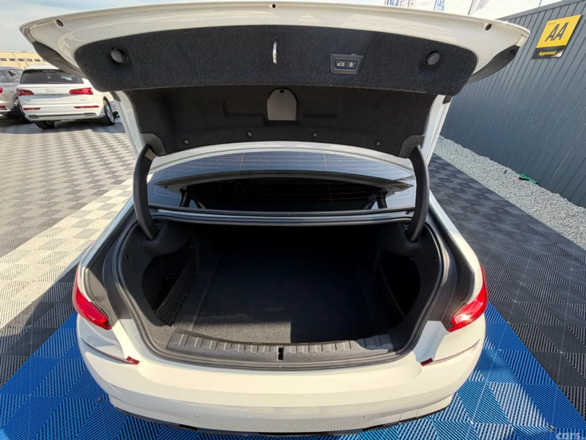 BMW 3-Series Saloon, Diesel, 2019, White