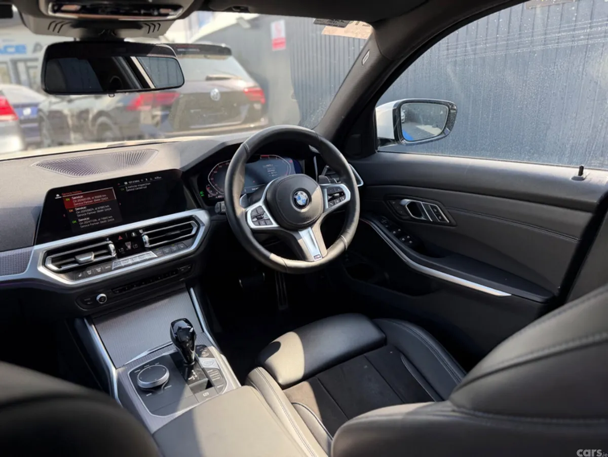 BMW 3-Series Saloon, Diesel, 2019, White