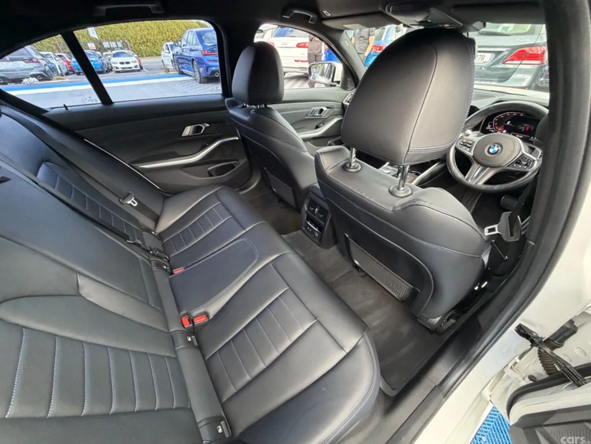 BMW 3-Series Saloon, Diesel, 2019, White