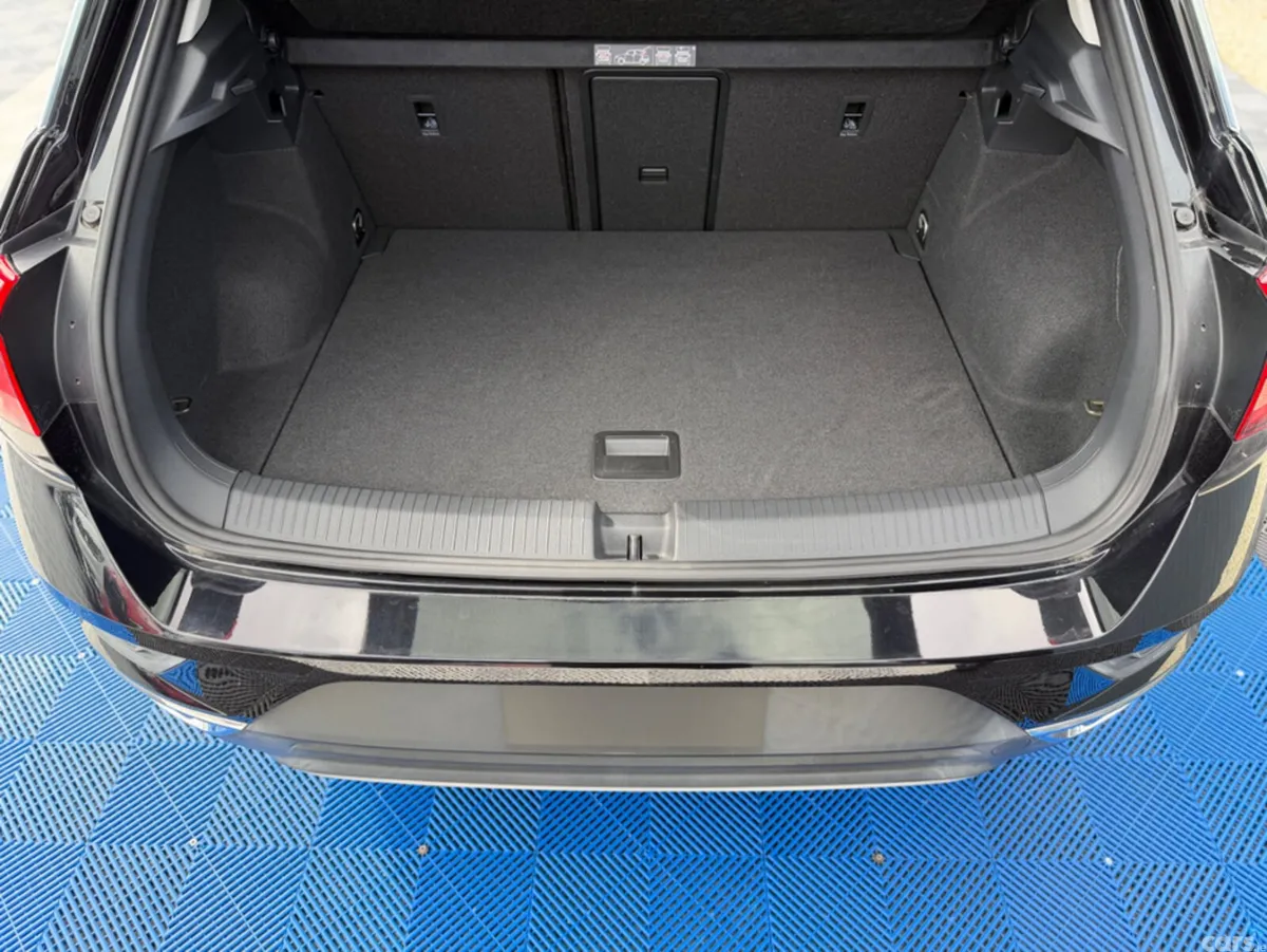 Volkswagen T-Roc SUV, Diesel, 2021, Black