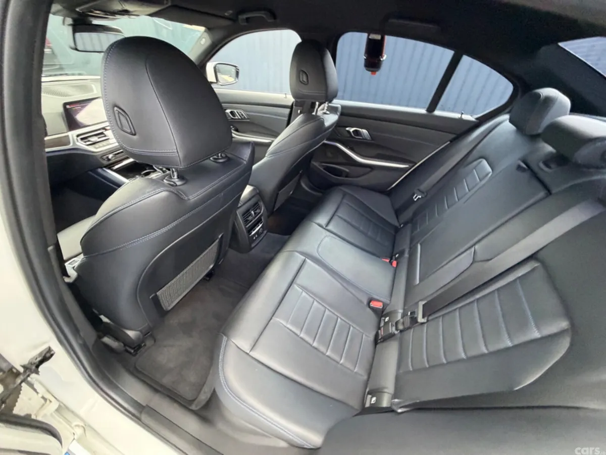 BMW 3-Series Saloon, Diesel, 2019, White