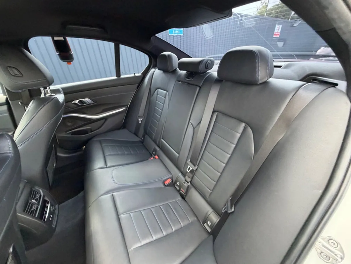 BMW 3-Series Saloon, Diesel, 2019, White