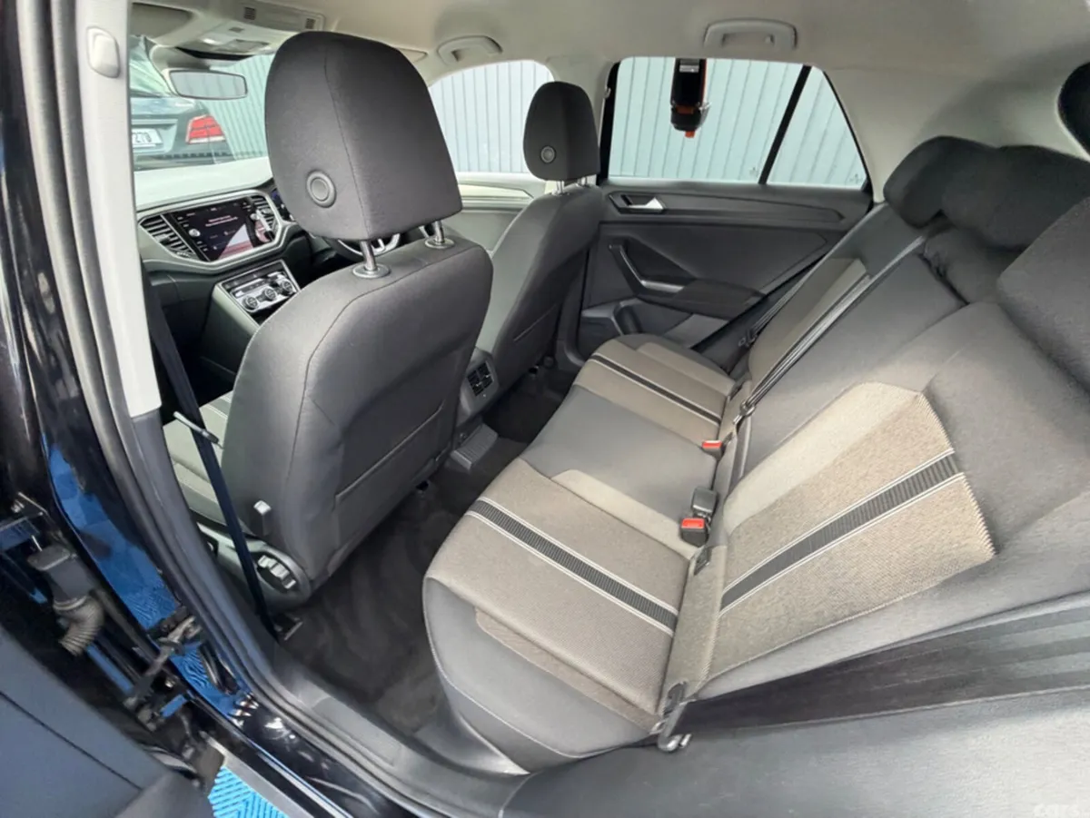 Volkswagen T-Roc SUV, Diesel, 2021, Black