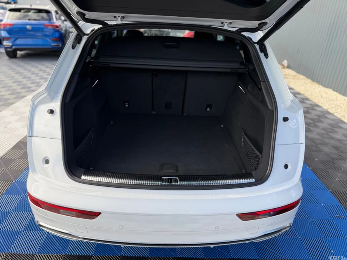 Audi Q5 SUV, Diesel, 2019, White