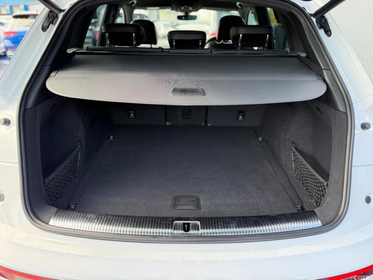 Audi Q5 SUV, Diesel, 2019, White