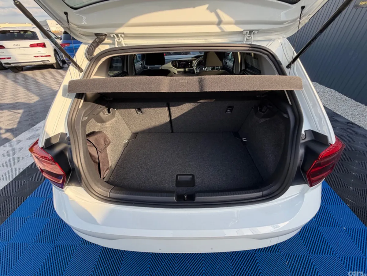 Volkswagen Polo Hatchback, Petrol, 2019, White