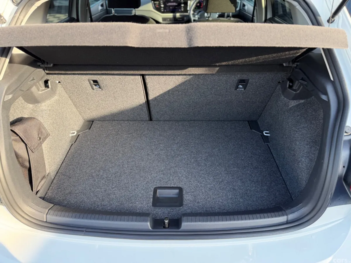 Volkswagen Polo Hatchback, Petrol, 2019, White
