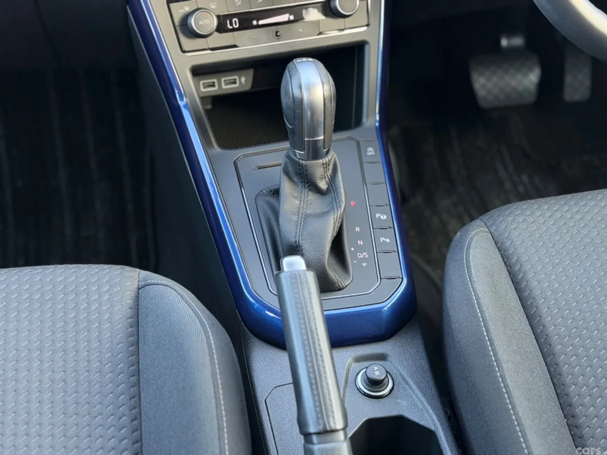Volkswagen Polo Hatchback, Petrol, 2019, Blue