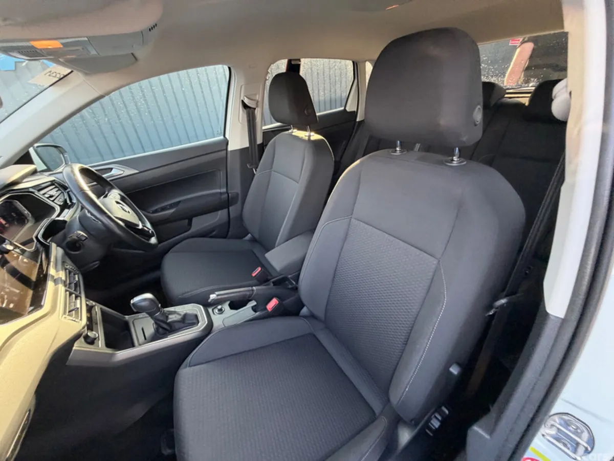 Volkswagen Polo Hatchback, Petrol, 2019, White