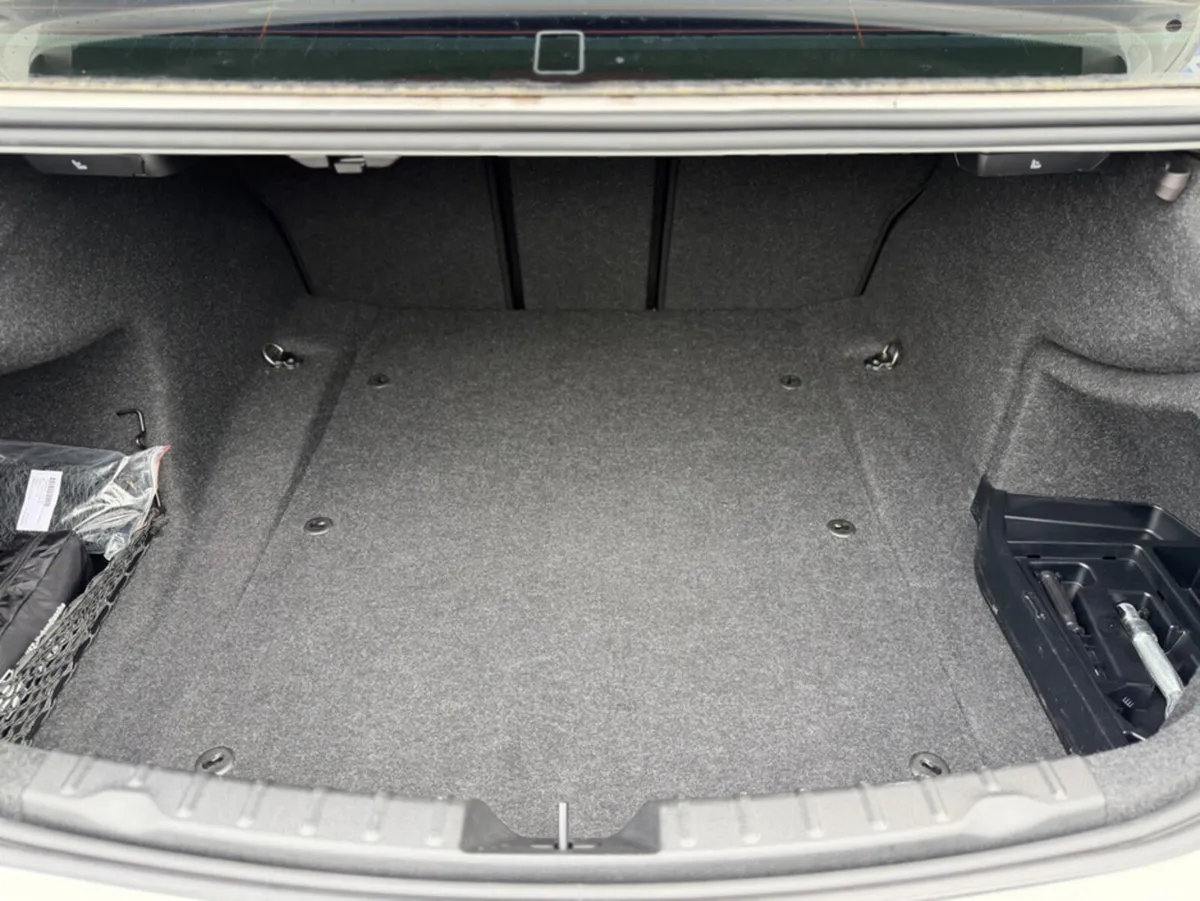 BMW 3-Series Saloon, Diesel, 2018, White